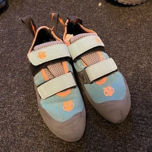 Evolv Elektra climbing shoes